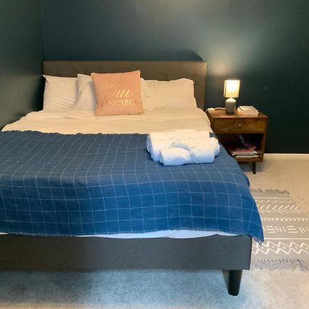 2 Bedroom Apartment Near Southfields Londyn Zewnętrze zdjęcie