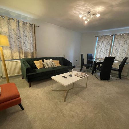 2 Bedroom Apartment Near Southfields Londyn Zewnętrze zdjęcie