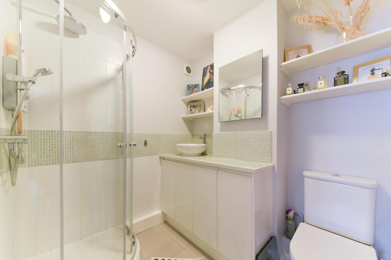 2 Bedroom Apartment Near Southfields Londyn Zewnętrze zdjęcie