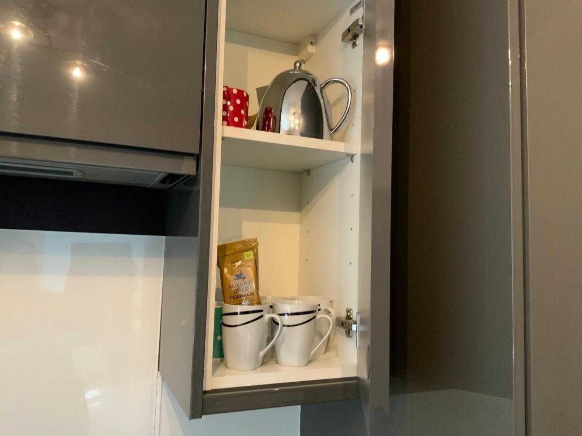 2 Bedroom Apartment Near Southfields Londyn Zewnętrze zdjęcie
