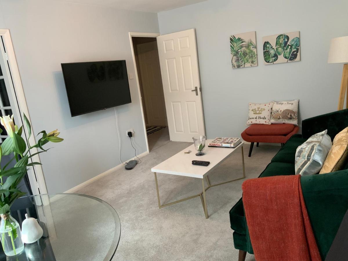 2 Bedroom Apartment Near Southfields Londyn Zewnętrze zdjęcie