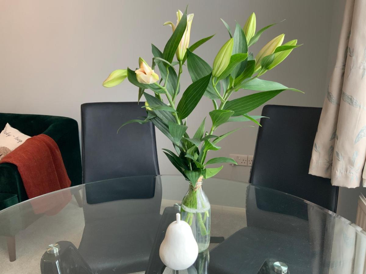 2 Bedroom Apartment Near Southfields Londyn Zewnętrze zdjęcie